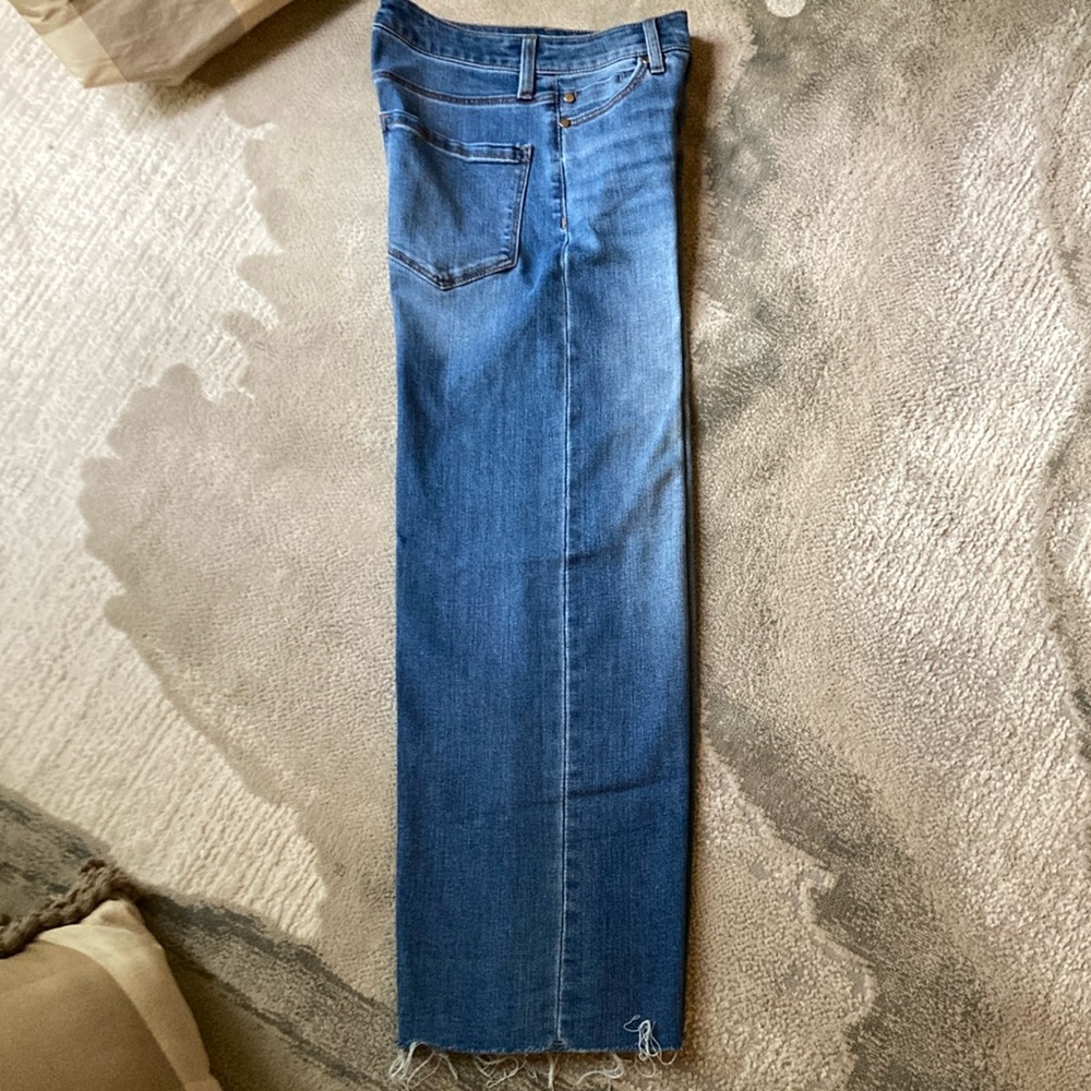 Liverpool Hi-Rise Crop wide Leg blue jean